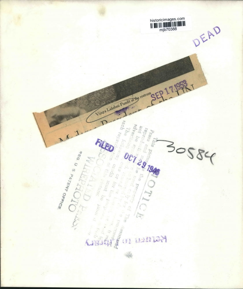 1946 Press Photo Vijaya Lakshmi Pandit at the rostrum - mjb70388