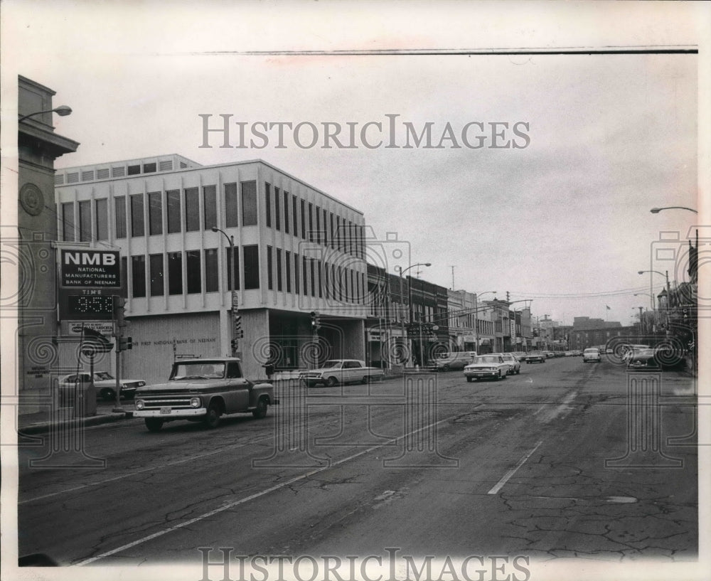 1968 Press Photo Washington Av. and Commercial St., downtown Neenah, Wisconsin- Historic Images