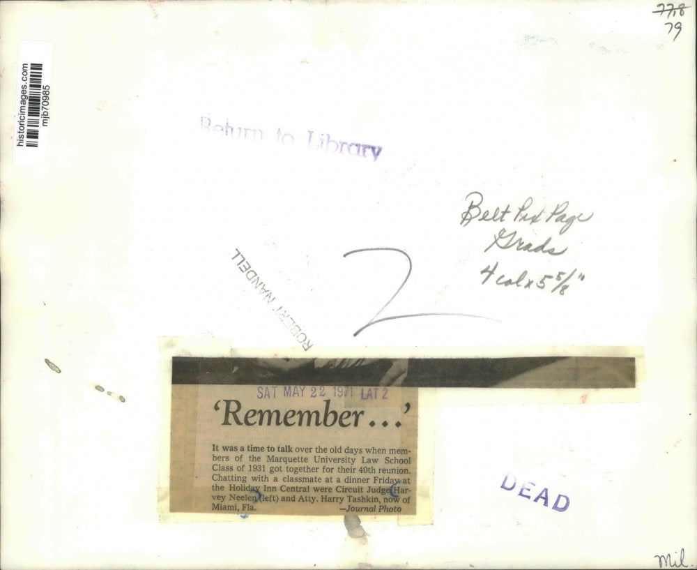 1971 Press Photo Judge Harvey Neelen and Harry Tashkin remember Marquette days