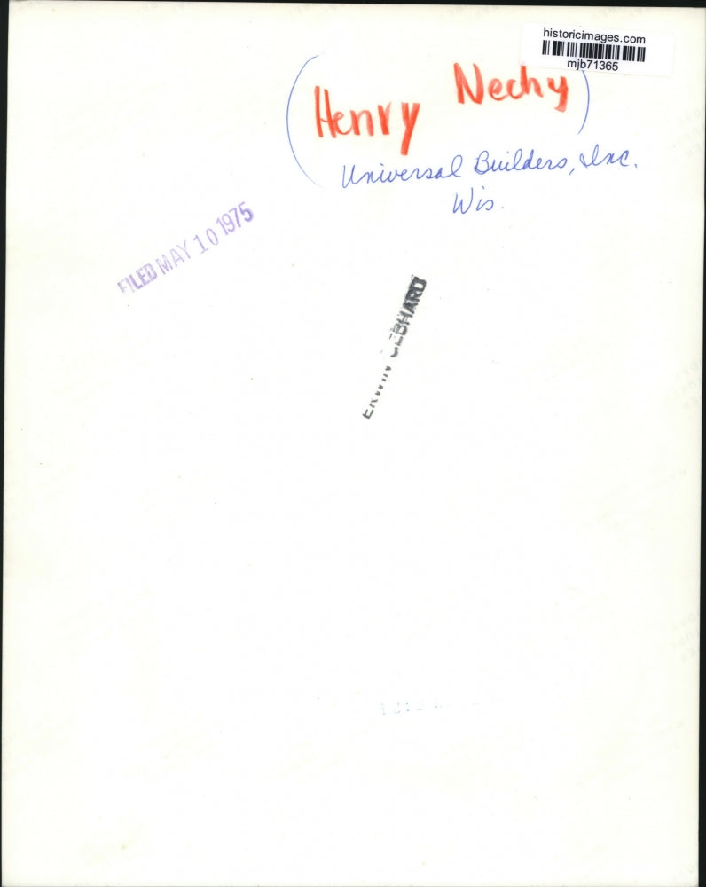 1975 Press Photo Henry Nechy, Universal Builders, Inc., Wisconsin - mjb71365