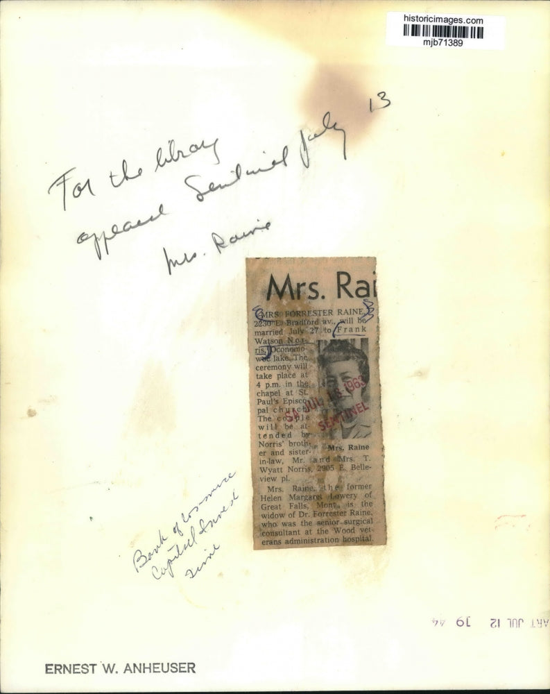 1963 Press Photo Mrs. Raine poses, widow of Dr. Raine consultant Wood hospital.