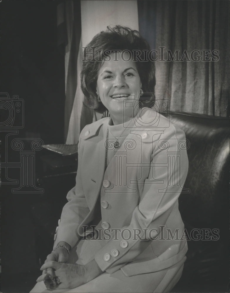 1971 Press Photo Mrs. Edmund S. Muskie, wife of politician- Historic Images