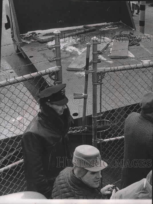 1964 Press Photo National Farmers Association Gate Closed - mjb71728