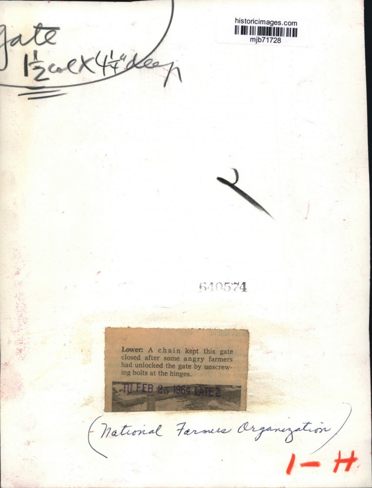 1964 Press Photo National Farmers Association Gate Closed - mjb71728