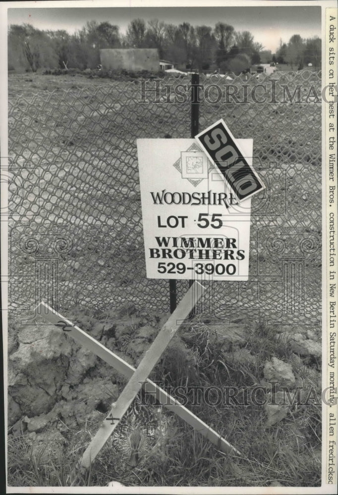 1990 Press Photo Construction at the 150-lot Woodshire subdivision, Wisconsin- Historic Images