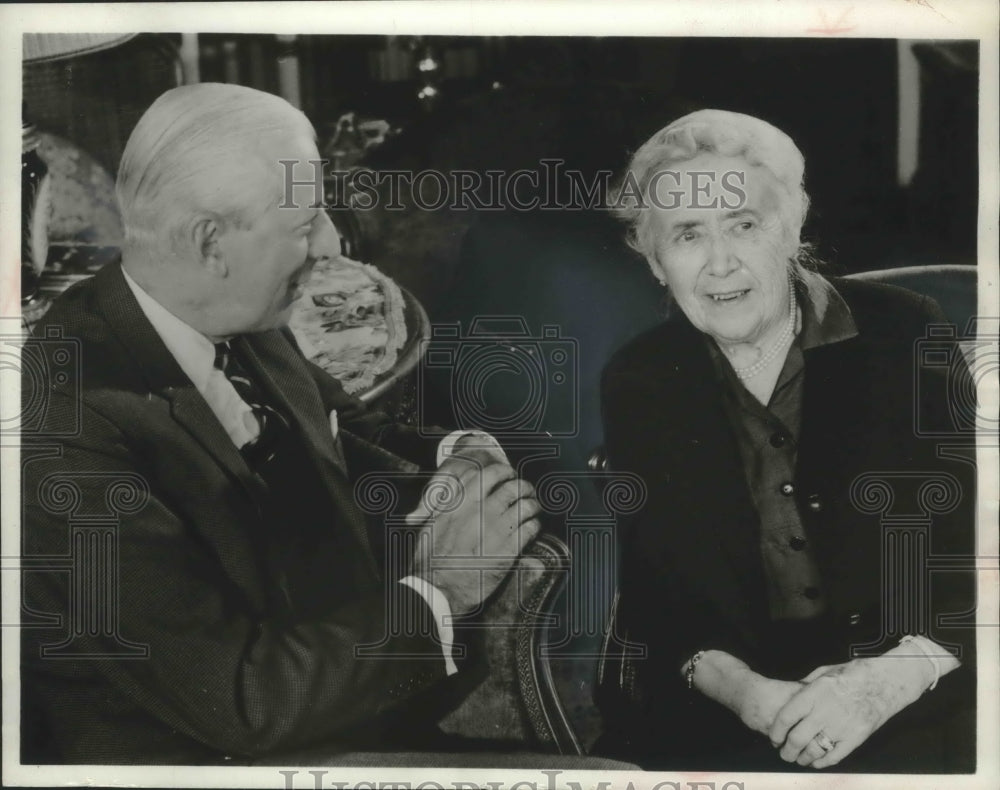 1964 Press Photo Alistair Cooke &amp; Madam Nobel-Oleinikoff, niece of Alfred Nobel- Historic Images