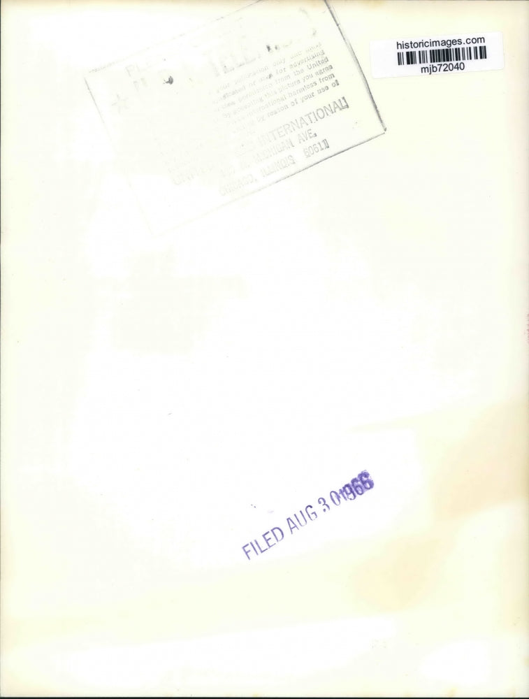 1966 Press Photo Robert Humphrey and wife Donna leave St. Olaf's church