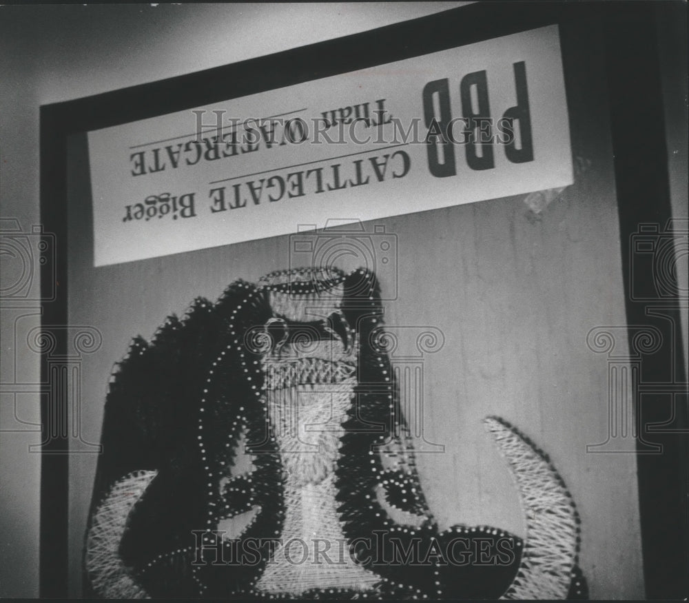 1976 Press Photo A sign on the wall alerting people to PBB issues, Wisconsin