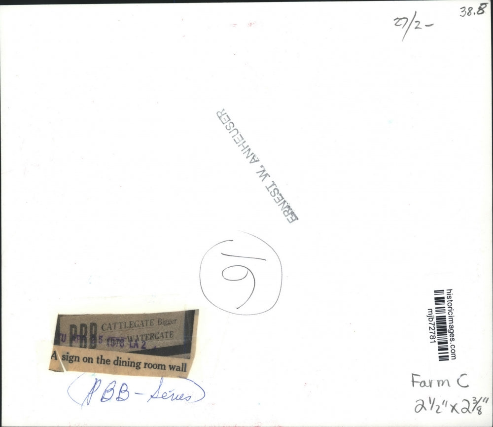 1976 Press Photo A sign on the wall alerting people to PBB issues, Wisconsin