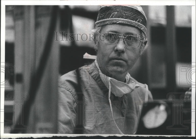Load image into Gallery viewer, 1978 Press Photo Dr. Thomas H. Corbett, Assoc. Professor, U. of Michigan Medical
