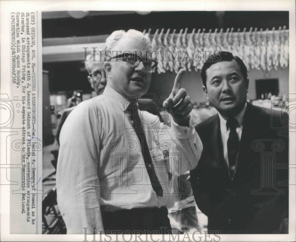 1968 Press Photo Senator Inouye discuss arrangements with Mr. Reinsch, Chicago.