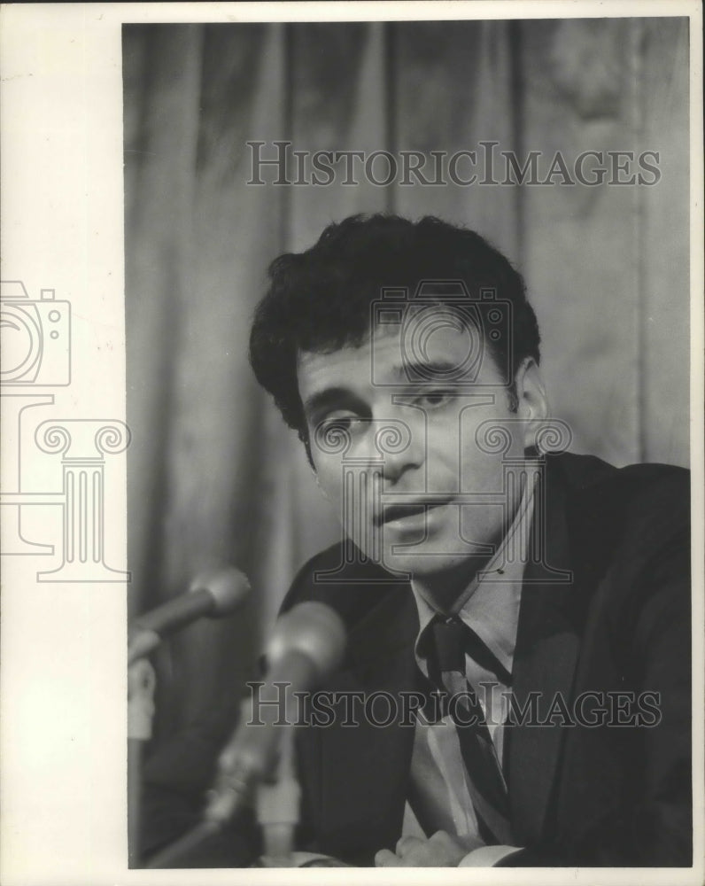 1972 Press Photo Consumer Advocate Ralph Nader- Historic Images