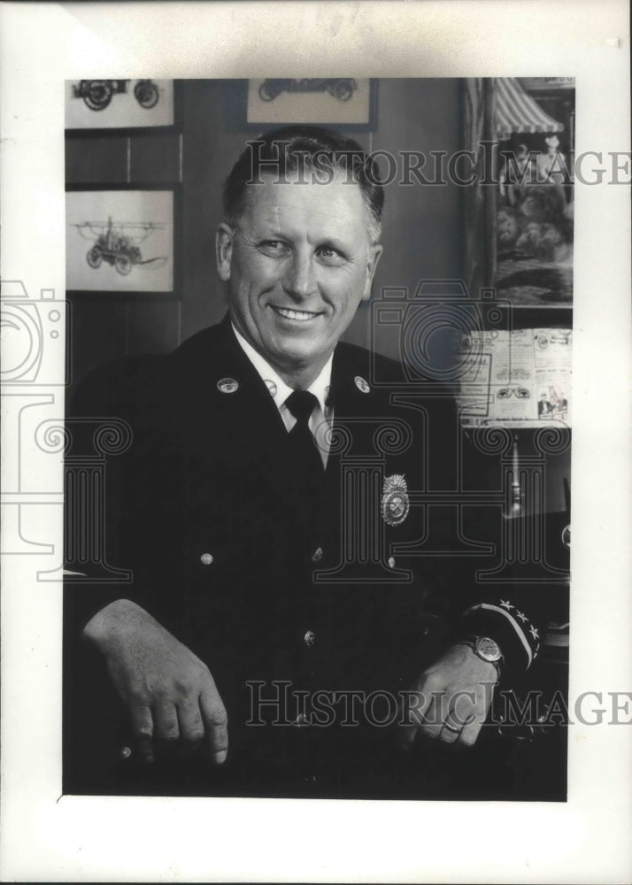 1975 Press Photo Gerald Nolte, appointed Fire Deptartment Chief, West Allis- Historic Images