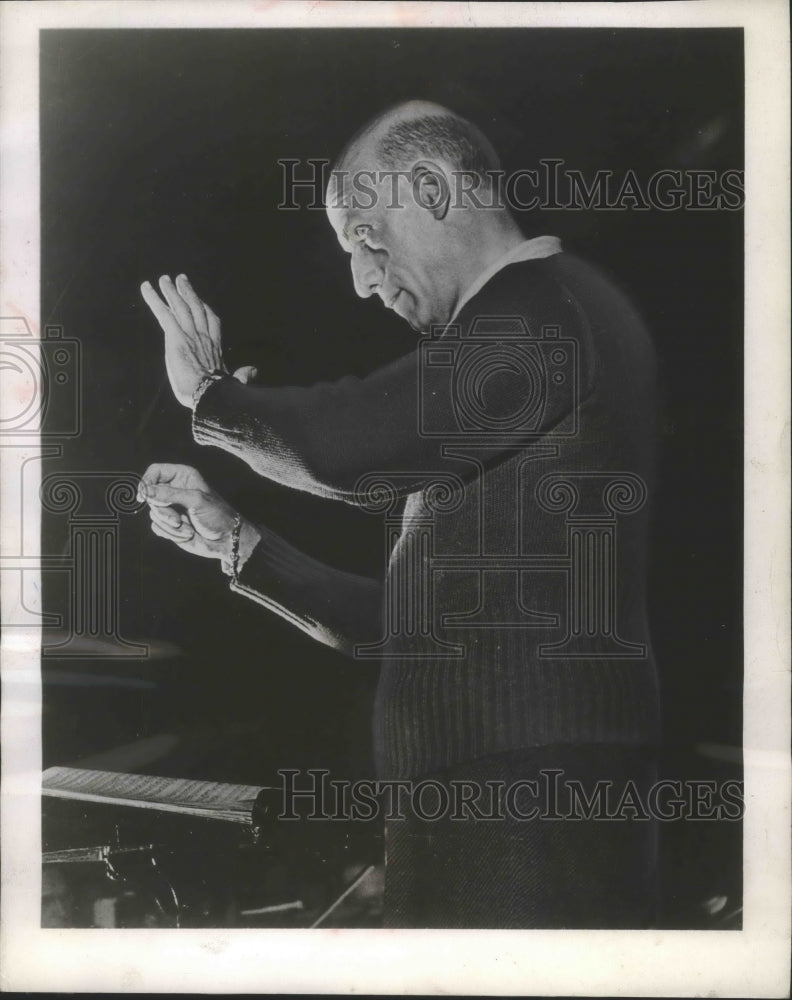 1948 Press Photo Musical Director Dimitri Mitropoulos during rehearsal- Historic Images