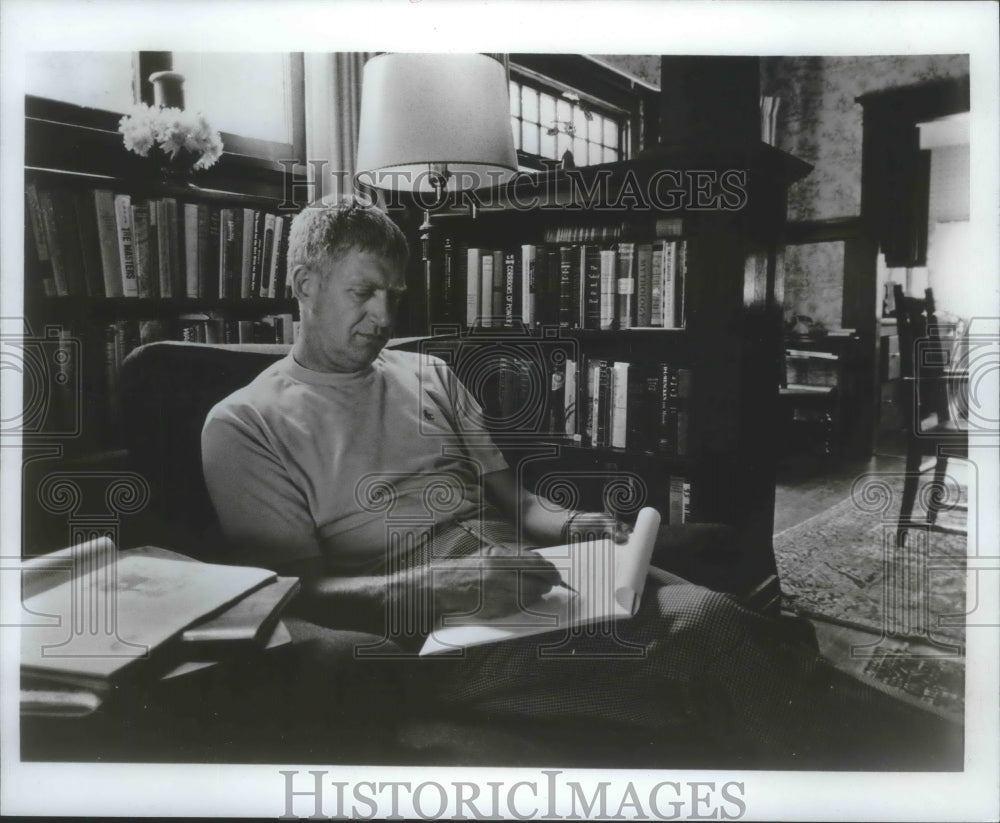 1973 Press Photo Dr. William A. Nolen, surgeon &amp; author- Historic Images