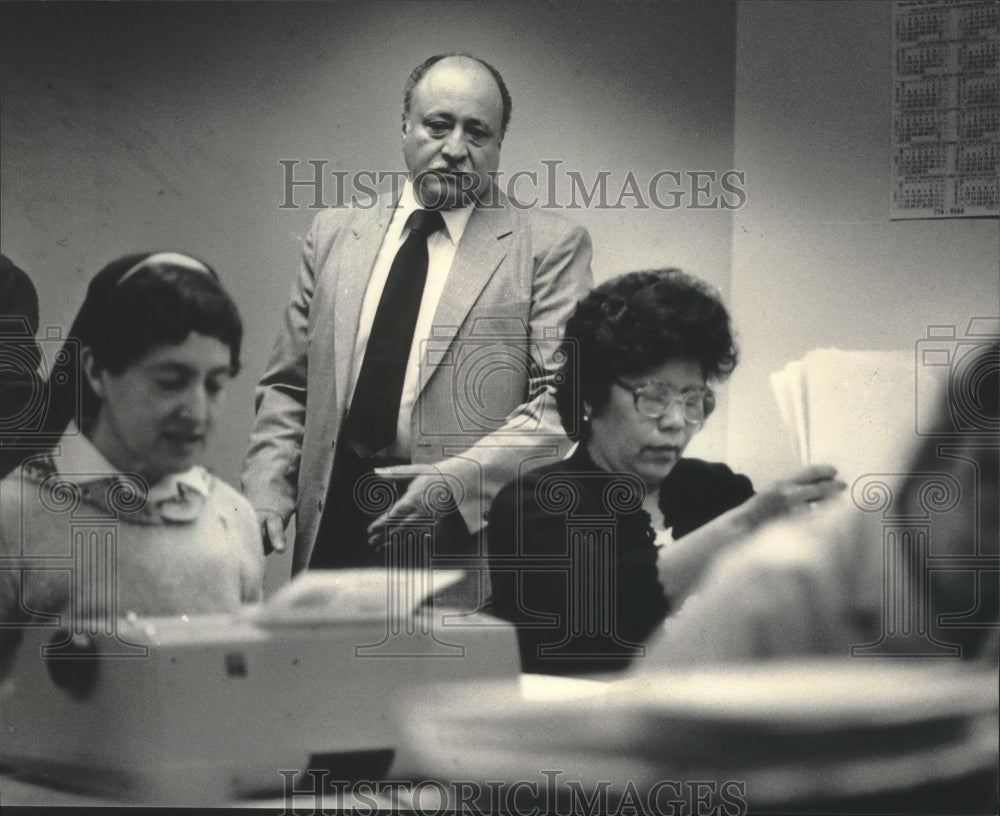 1984 Press Photo Filiberto Murgia, Council for Spanish Speaking Agency Director- Historic Images