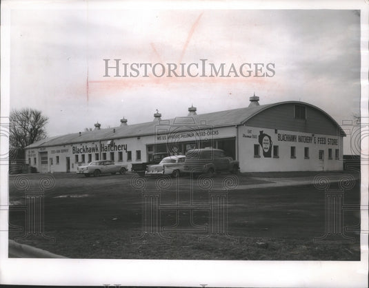 1957 Press Photo Hatchery opened by Fred & Agnes Porter in Janesville, Wisconsin- Historic Images