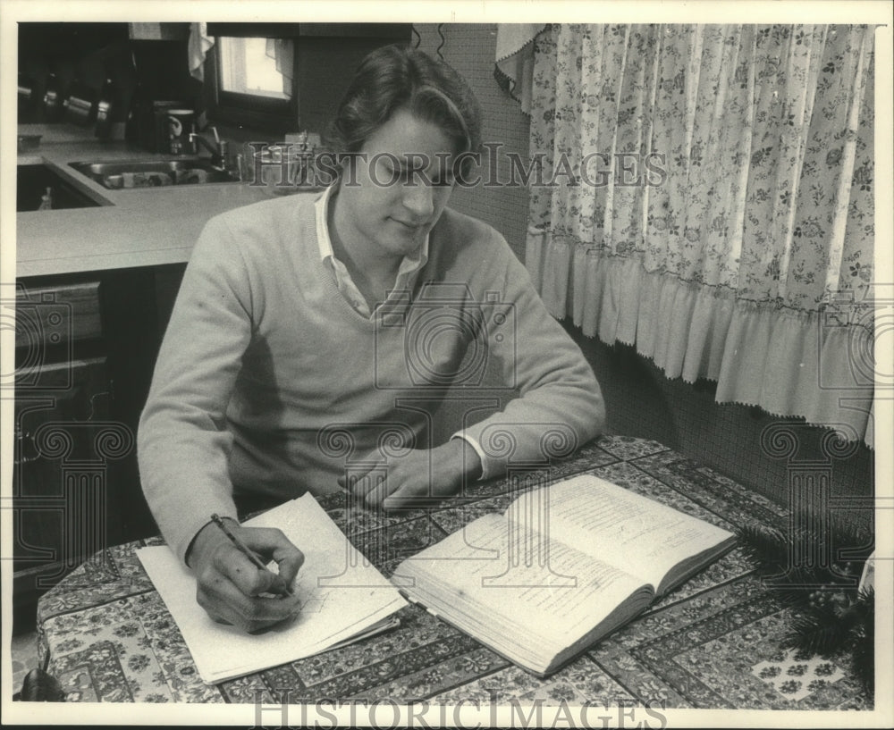 1985 Press Photo Randall Janisch, Kettle Moraine HS senior, school board hopeful- Historic Images