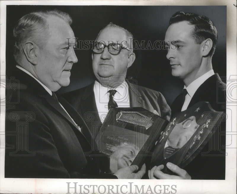 Load image into Gallery viewer, 1964 Press Photo Chief Howard Johnson and Patrolman James Mallette honored.
