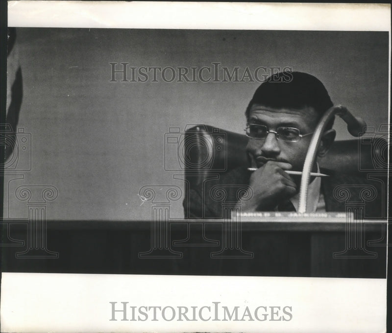 Load image into Gallery viewer, 1972 Press Photo Harold B. Jackson, Milwaukee School Board President - mjb75302
