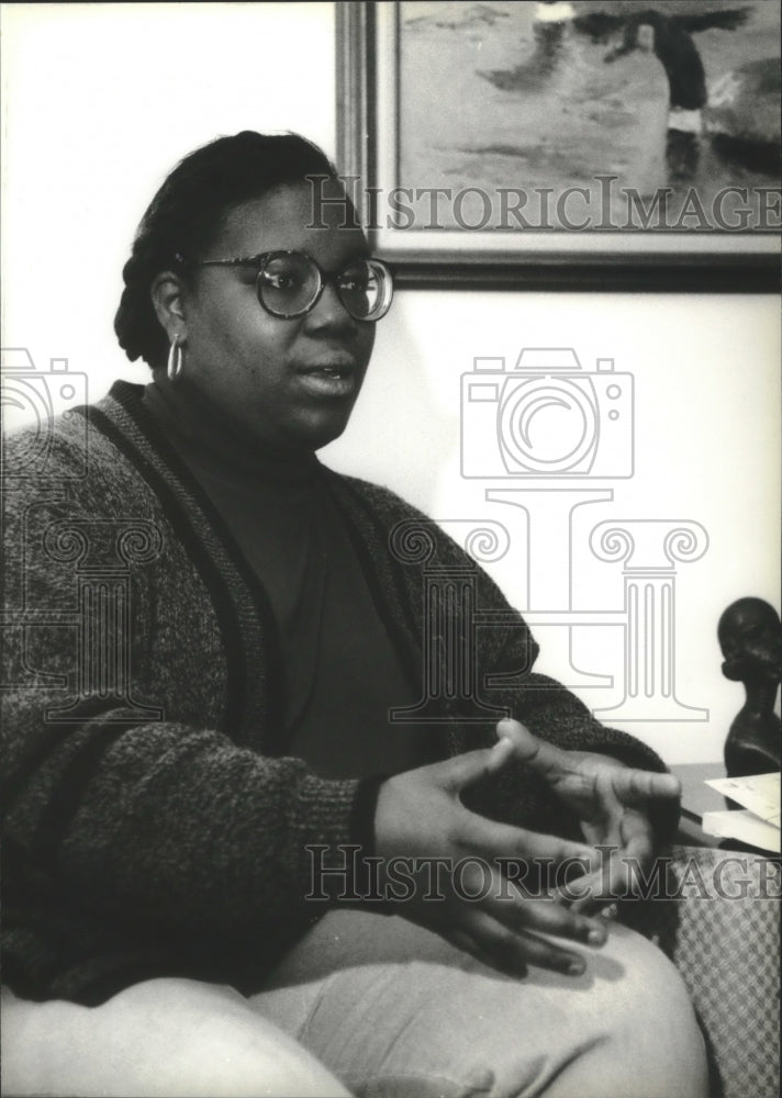 1994 Press Photo Katina Jones, 1994 graduate of Alverno College, Milwaukee- Historic Images