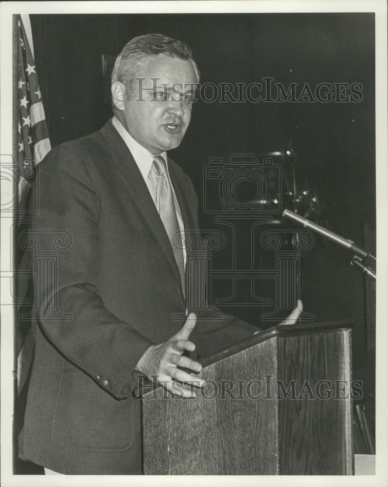 1972 Press Photo Chuck Johnson sports editor - mjb76776