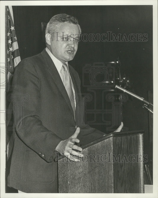 1972 Press Photo Chuck Johnson sports editor - mjb76776