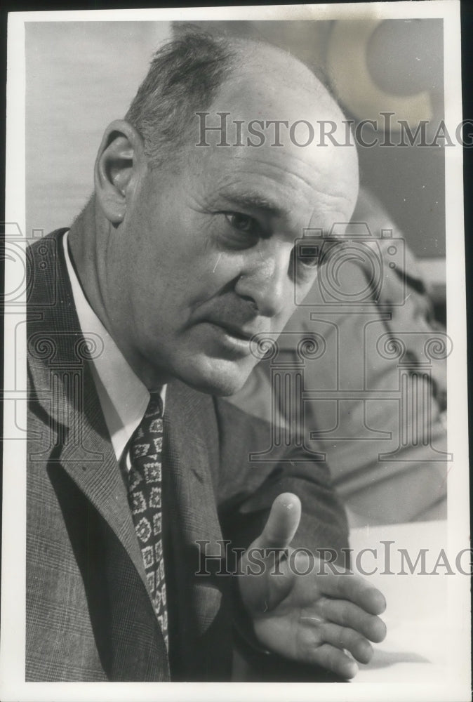 1960 Press Photo Former ambassador to Russia, George Kennan, talks about war - Historic Images