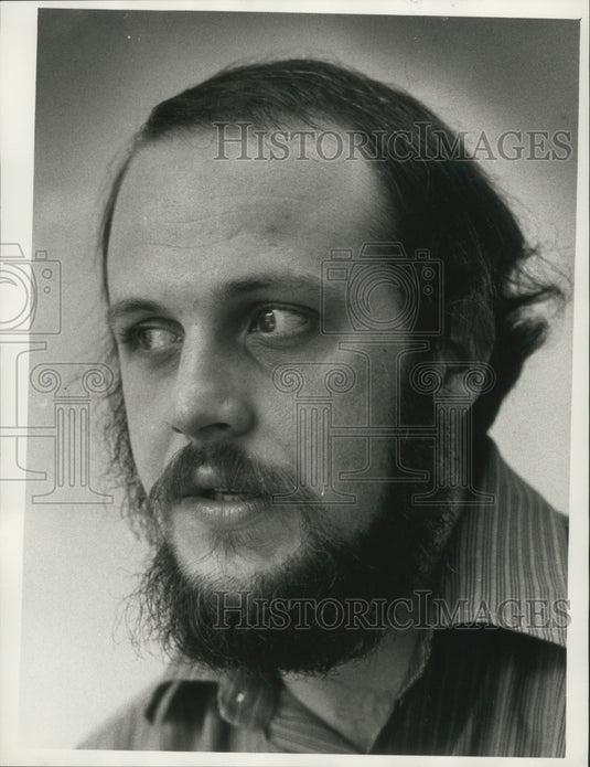 1975 Press Photo Christopher Kashnig coordinates the Wisconsin National Food Day