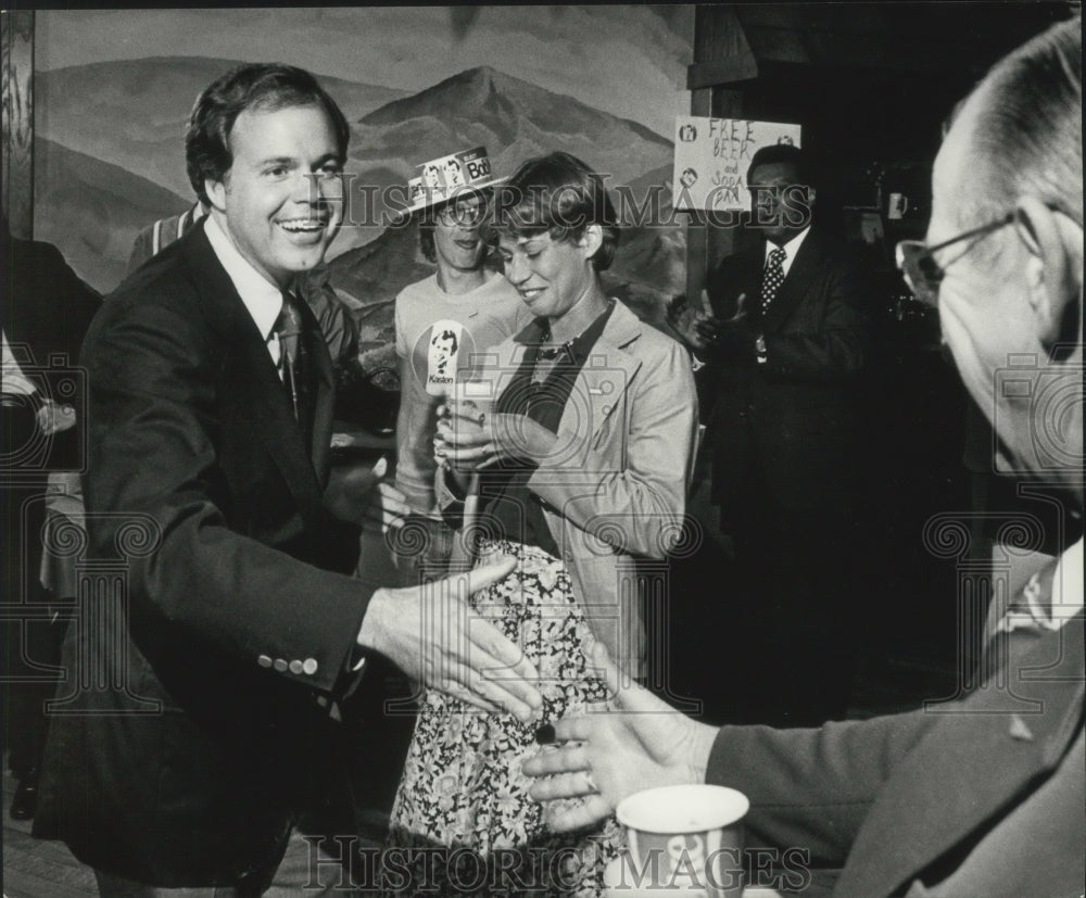1978 Press Photo Robert Kasten, candidate 9th district part at Turners