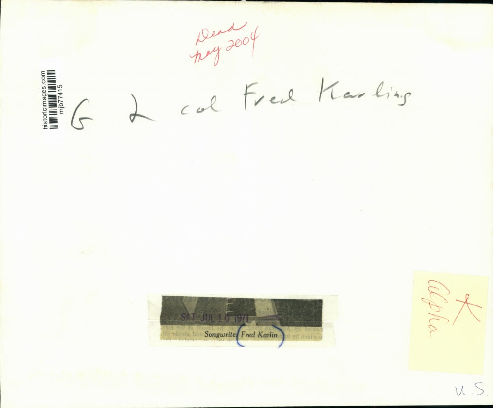 1971 Press Photo Song writer Fred Karlin composing at the keyboard. - mjb77415