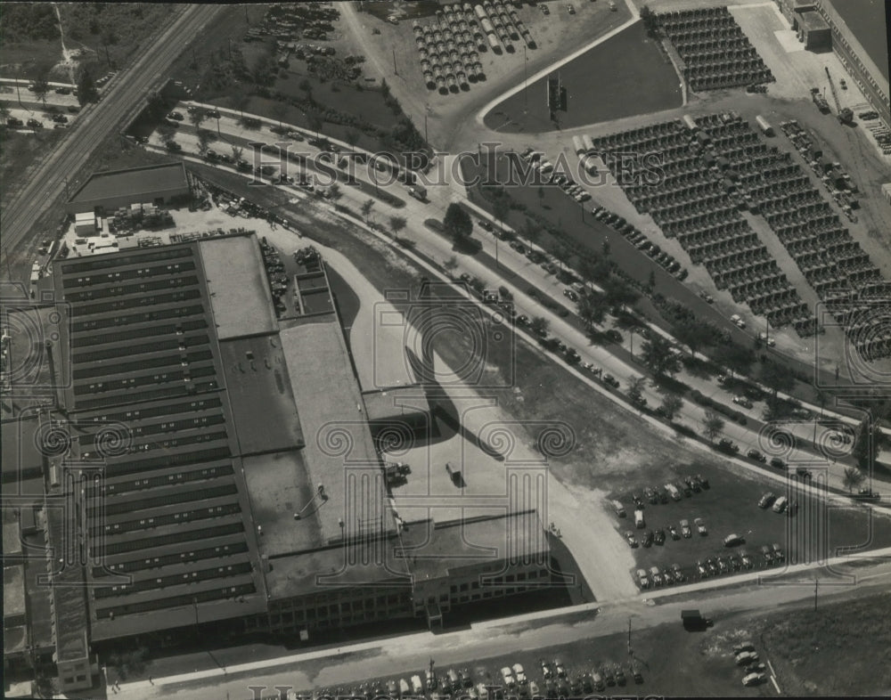 1945 Press Photo Aerial view, Perfex Corporation, Milwaukee, Wisconsin