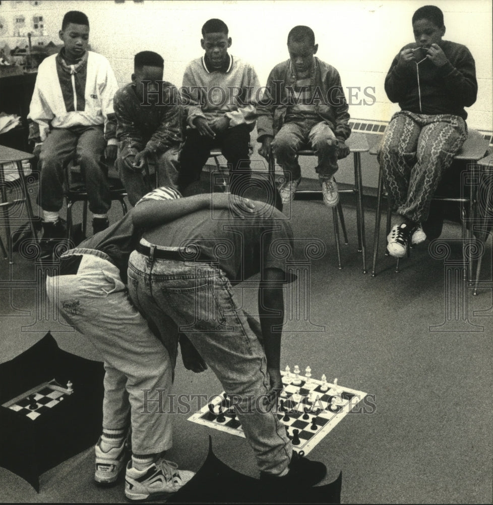 1992 Press Photo Students at Wisconsin&#39;s Youth Leadership Academy- Historic Images