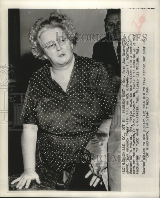 1954 Press Photo Mrs. Ruth Ann Newton, shown in court, Louisville, Kentucky