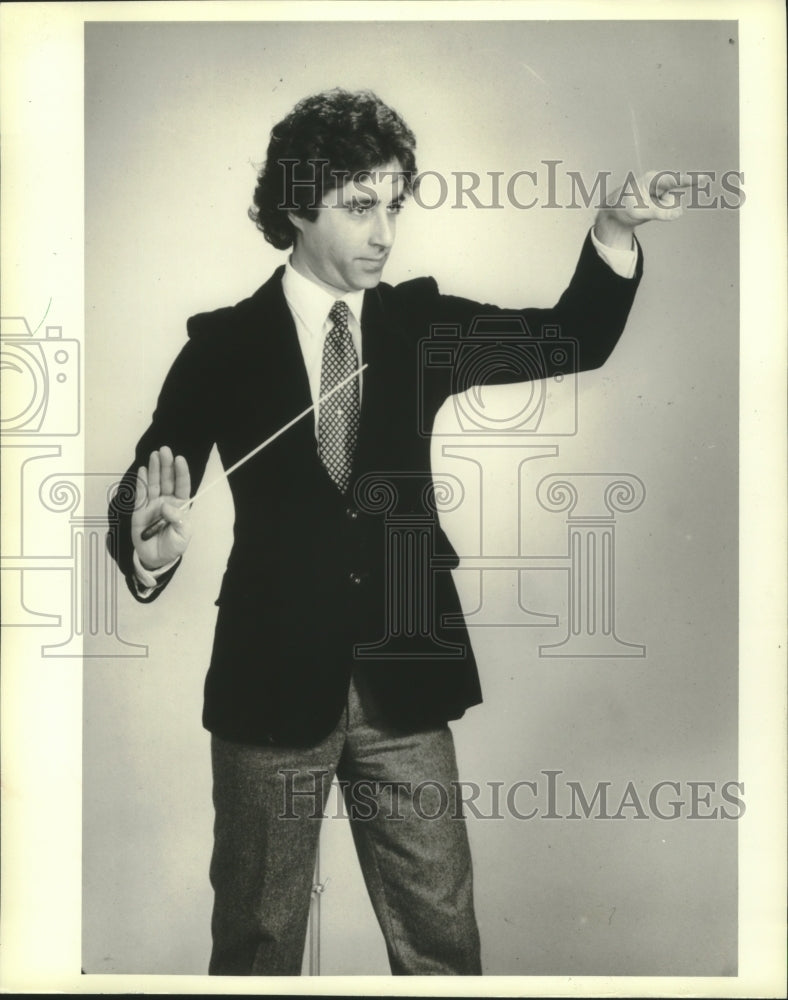 1982 Press Photo Paul Polivnik, Milwaukee Symphony Orchestra conductor- Historic Images