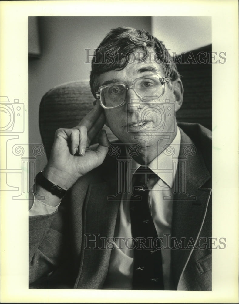 1985 Press Photo Robert O&#39;Neil, UW Systems President - Historic Images