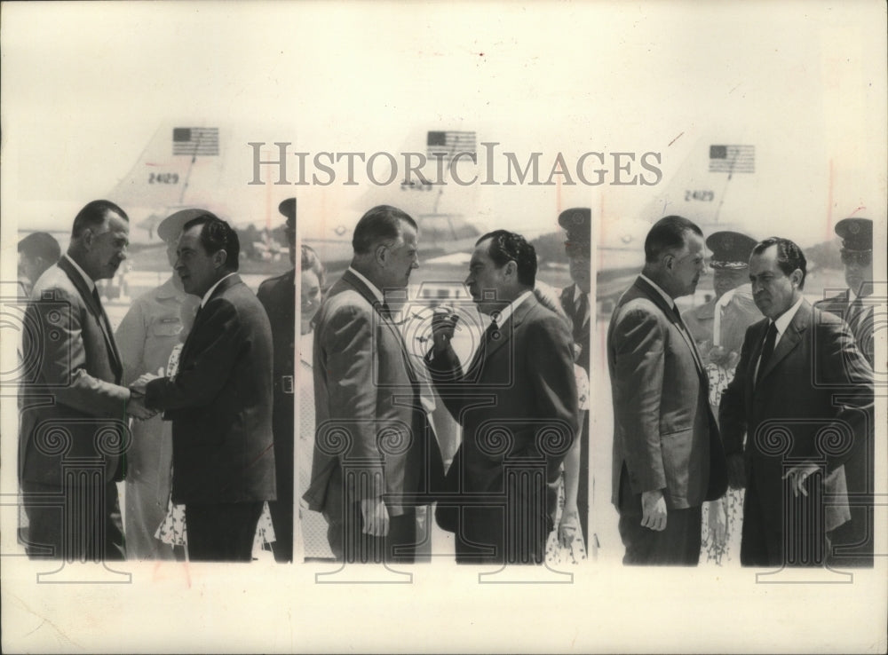 1969 Press Photo Vice President Agnew with President Nixon, Washington airport- Historic Images