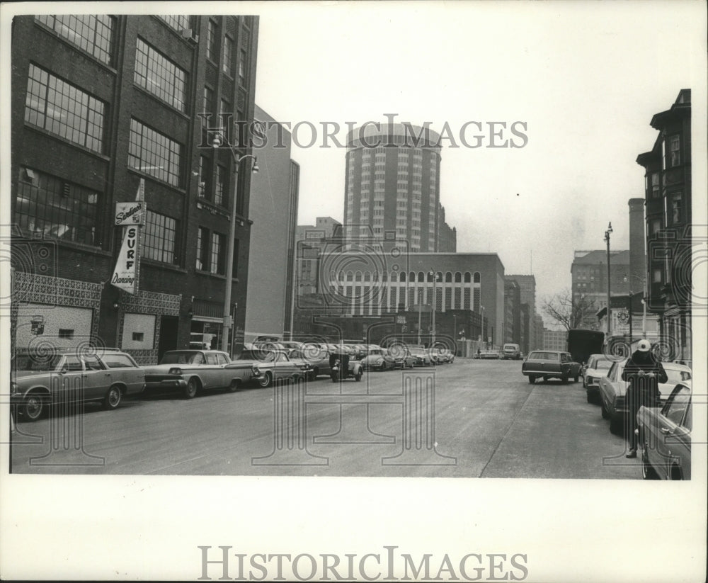 1966 Press Photo Pfister Hotel, Milwaukee - mjb78888- Historic Images