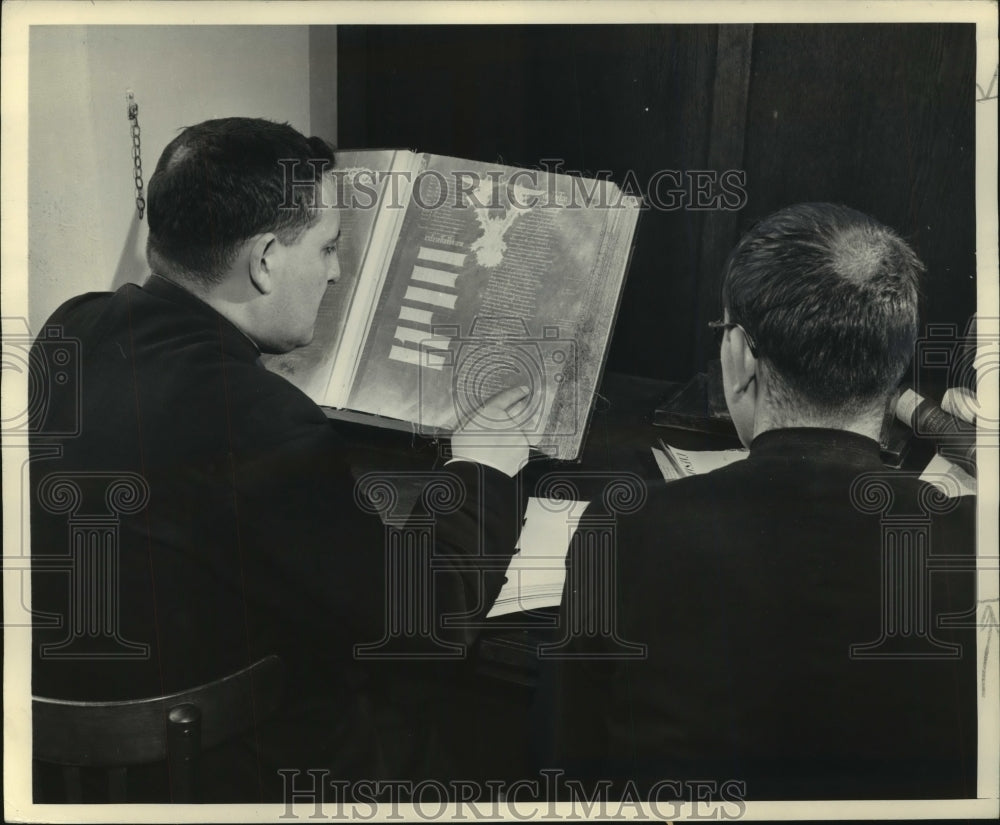 1949 Press Photo priests at French St. Jerome monastery outside of Rome- Historic Images