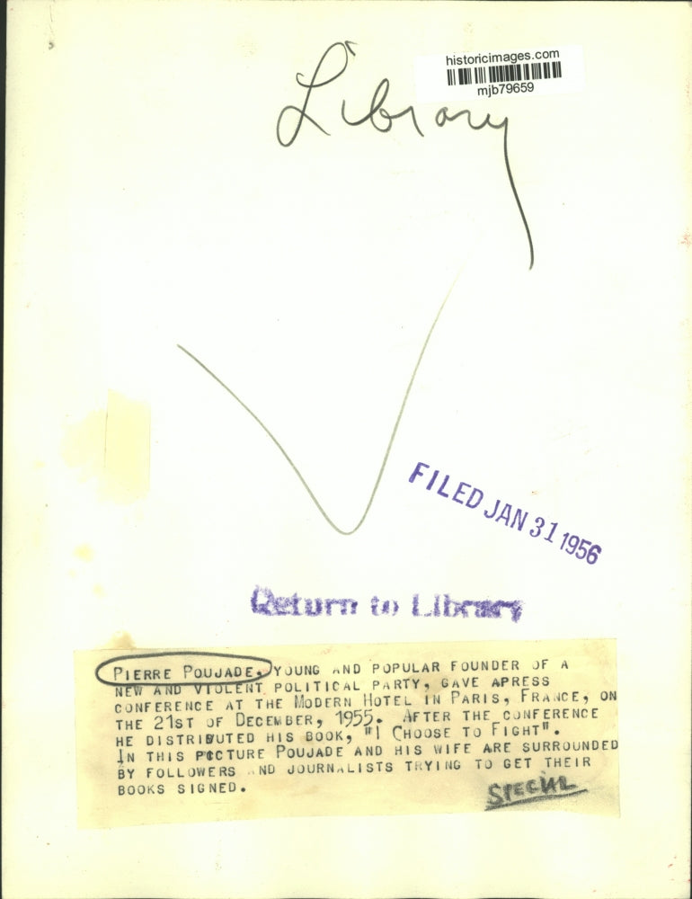 1956 Press Photo Pierre Poujade gives press conference at Modern Hotel in Paris