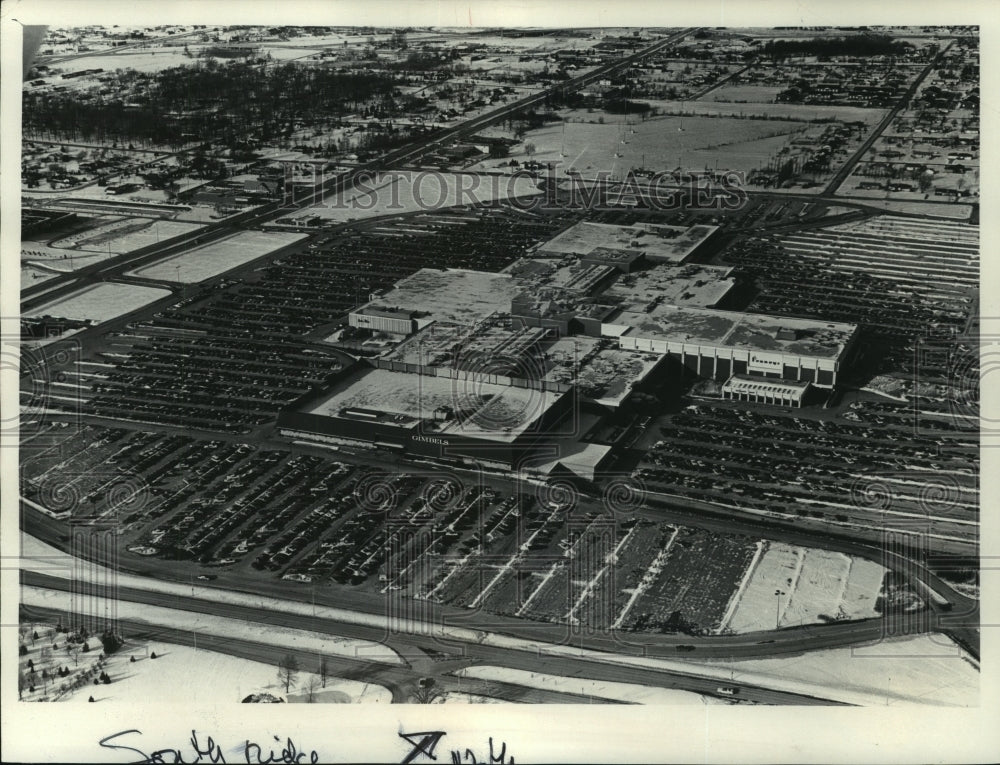 1976 Press Photo Southridge shopping center, successful shopping area.- Historic Images