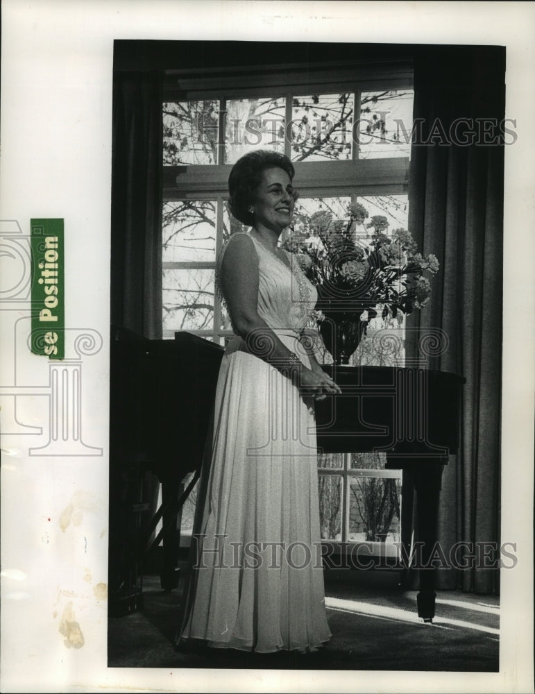 1963 Press Photo Mrs. Julius Rubin, president, Milwaukee Women's Symphony league- Historic Images