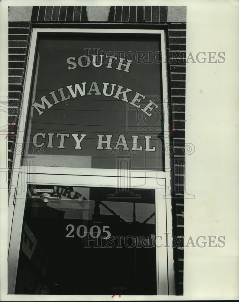 1979 Press Photo Signature of a City, City Hall South Milwaukee- Historic Images