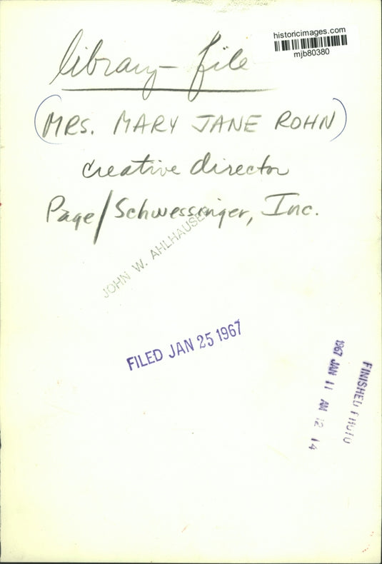1967 Press Photo Mrs. Mary Jane Rohn, Creative Director at Page/Schwessinger Inc