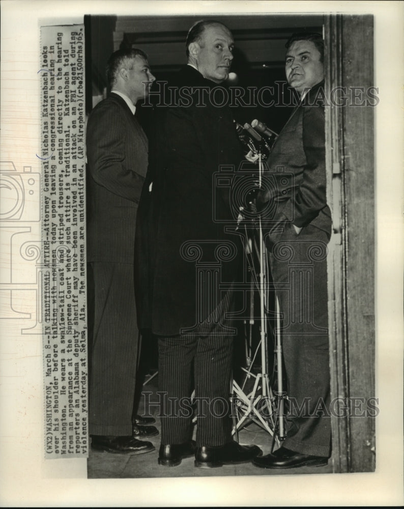 Load image into Gallery viewer, 1965 Press Photo Attorney General Nicholas Katzenbach with press in Washington

