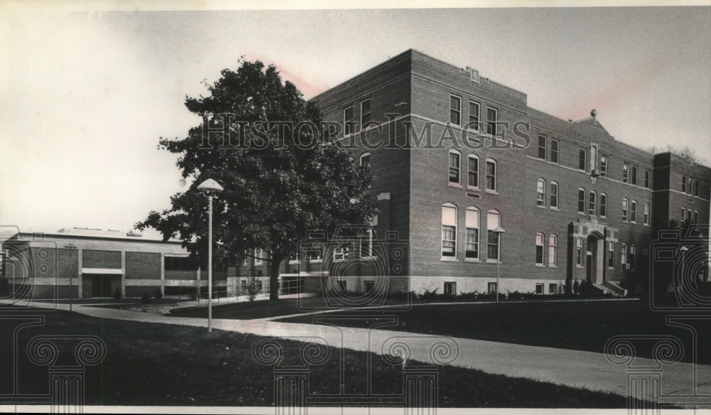 1968 Press Photo Pionono High School - mjb80989