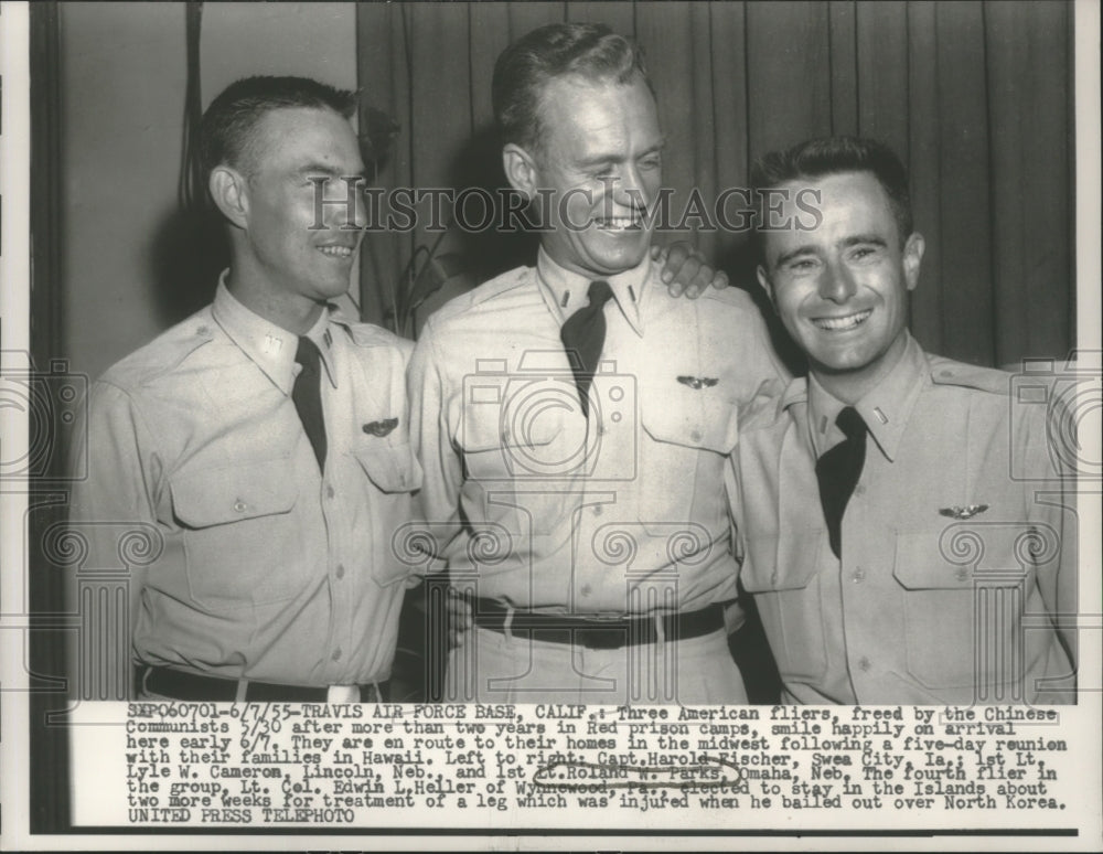 1955 Press Photo Travis Air Force American fliers freed from Red prison camps- Historic Images