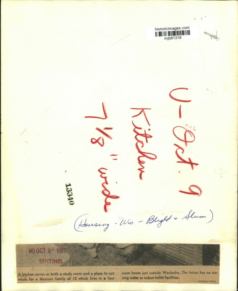 1967 Press Photo Children use kitchen to study for school, Waukesha Wisconsin