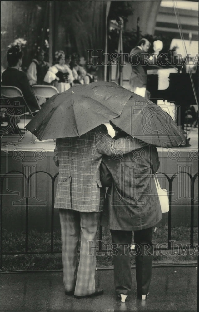 1955 Press Photo Umbrellas at Polish Fest on Summerfest grounds - mjb81746