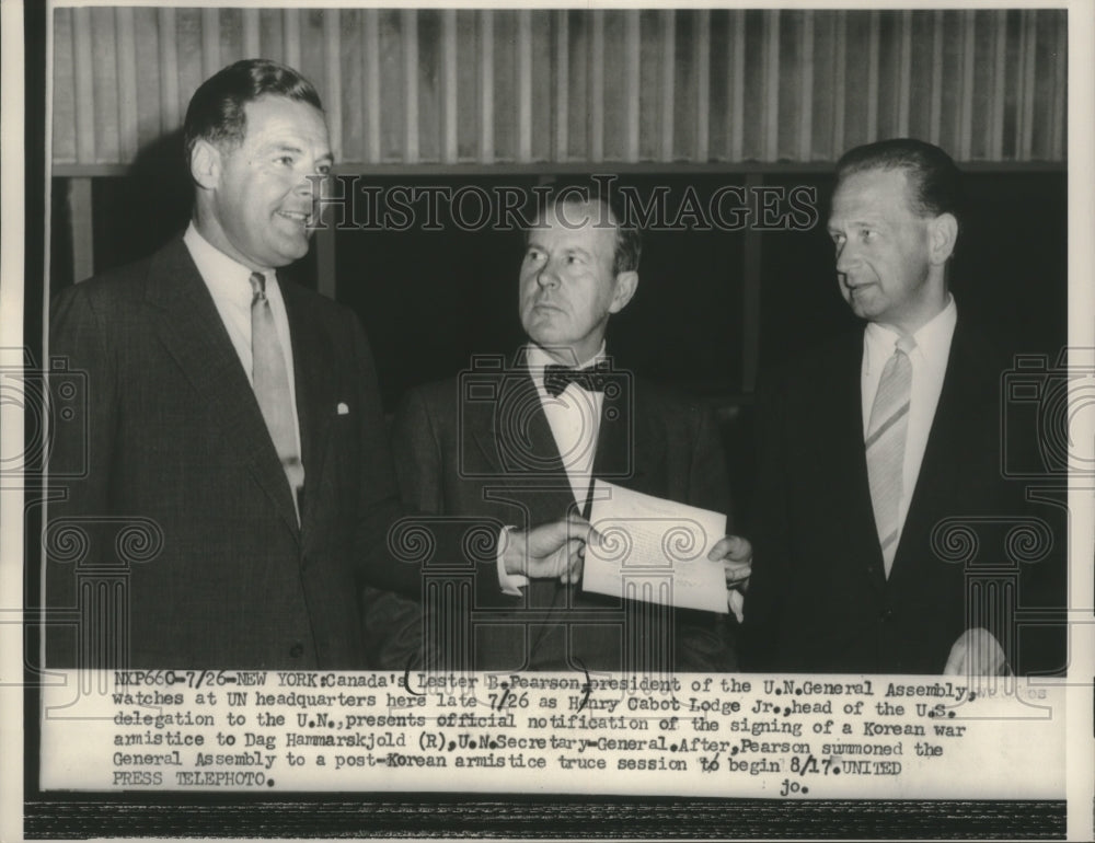 1953 Press Photo United Nations Officials exchange signed Korean War Armistice.- Historic Images